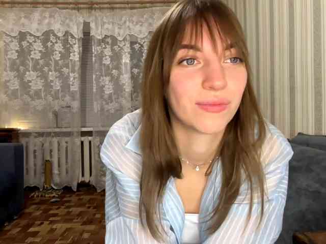 CameliaHovermale webcam