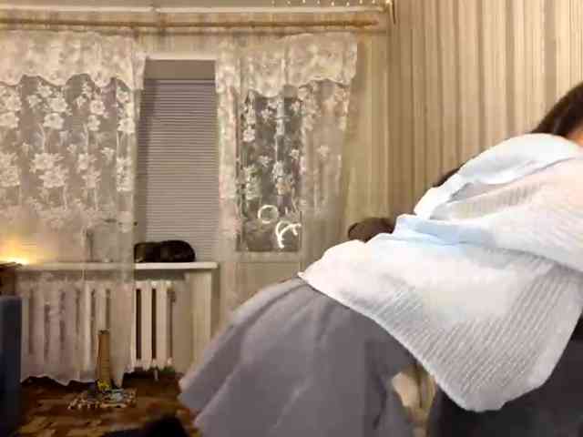 CameliaHovermale webcam