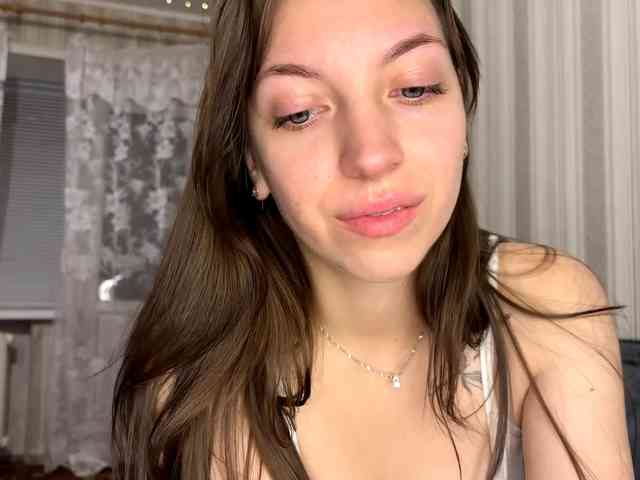 CameliaHovermale webcam