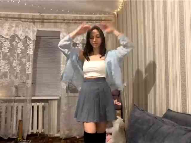 CameliaHovermale webcam