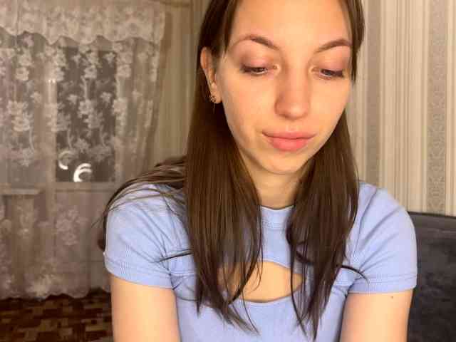 CameliaHovermale webcam