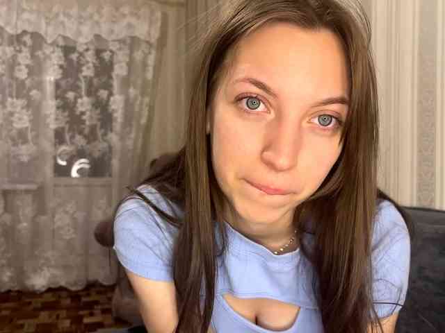 CameliaHovermale webcam