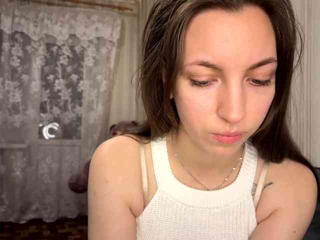 CameliaHovermale webcam