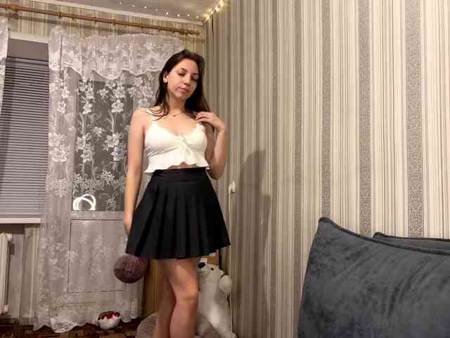 CameliaHovermale webcam