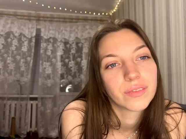 CameliaHovermale webcam