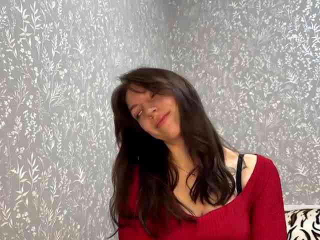 CameliaHovermale webcam