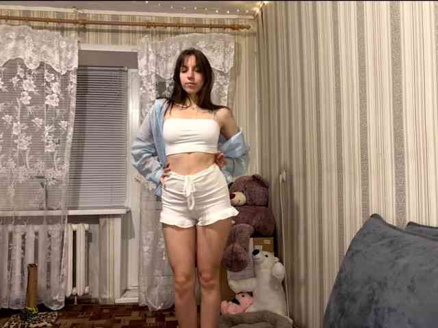 CameliaHovermale webcam