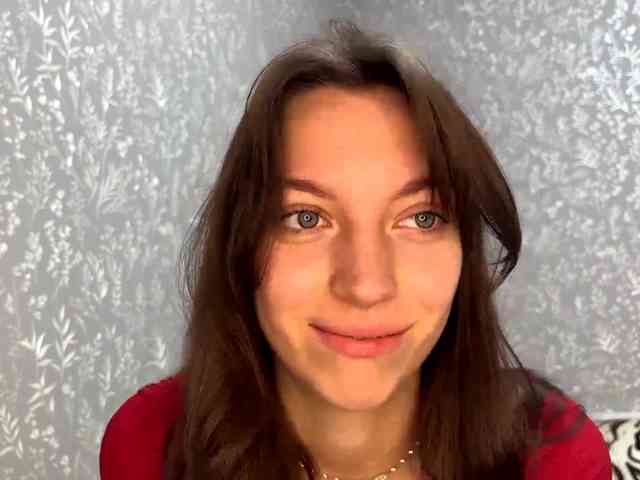 CameliaHovermale webcam