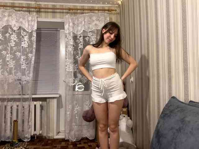 CameliaHovermale webcam