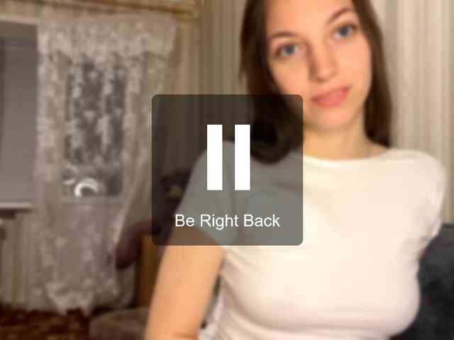 CameliaHovermale webcam