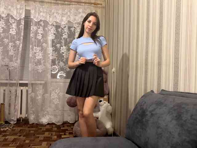 CameliaHovermale webcam