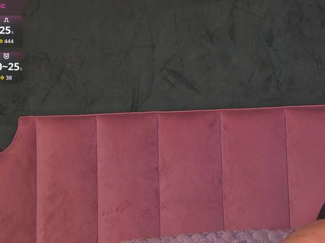 OliviaRoss's BongaCams show and profile