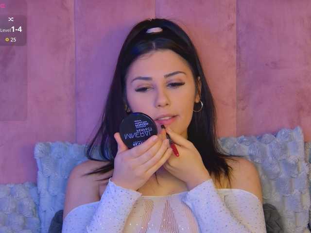 OliviaRoss's BongaCams show and profile