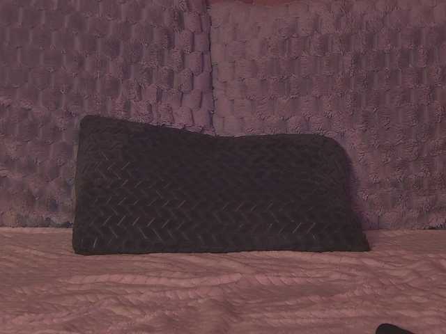 OliviaRoss's BongaCams show and profile