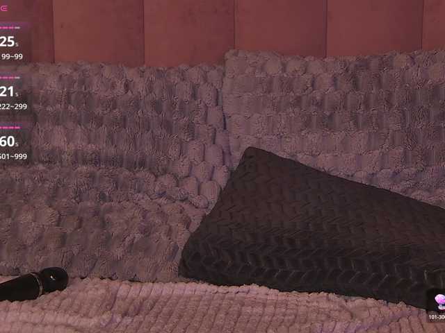 OliviaRoss's BongaCams show and profile