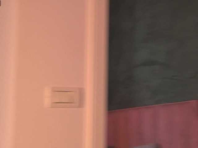 OliviaRoss's BongaCams show and profile