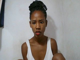 Sexy-Sarah's Live Webcam