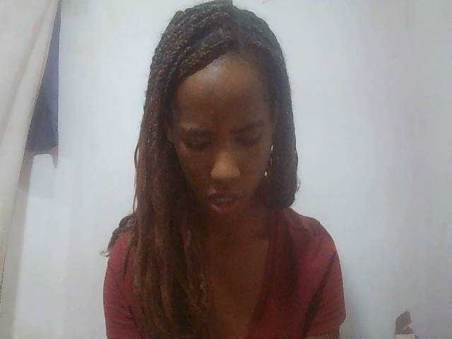 sexy-sarah's BongaCams show and profile