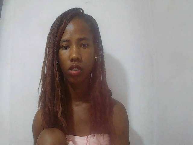 sexy-sarah's BongaCams show and profile