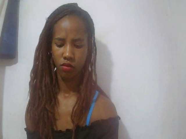 sexy-sarah's BongaCams show and profile