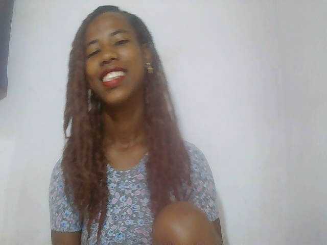 sexy-sarah's BongaCams show and profile