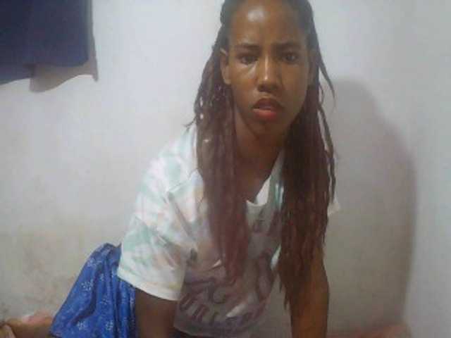 sexy-sarah's BongaCams show and profile