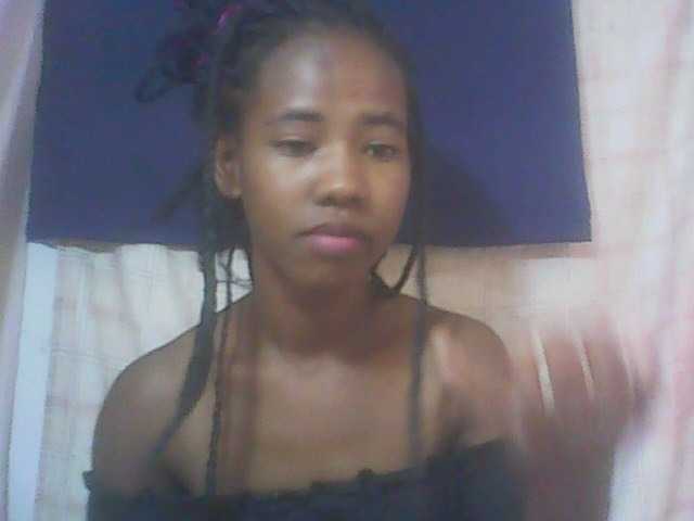 sexy-sarah's BongaCams show and profile