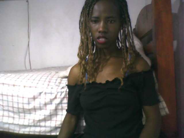 Sexy-Sarah from BongaCams