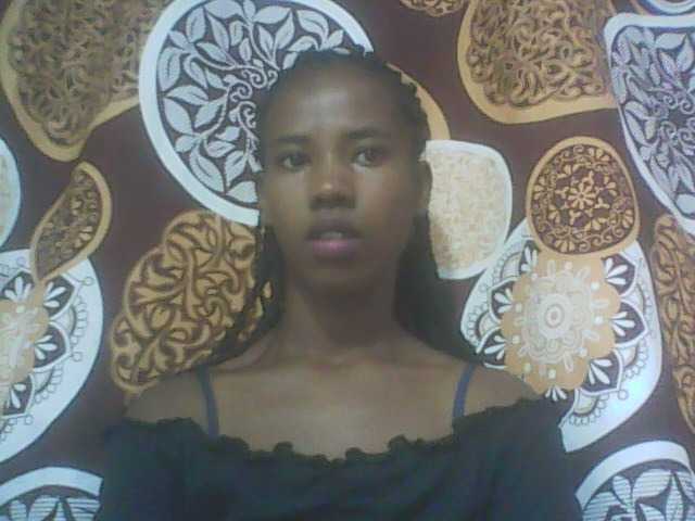 sexy-sarah's BongaCams show and profile