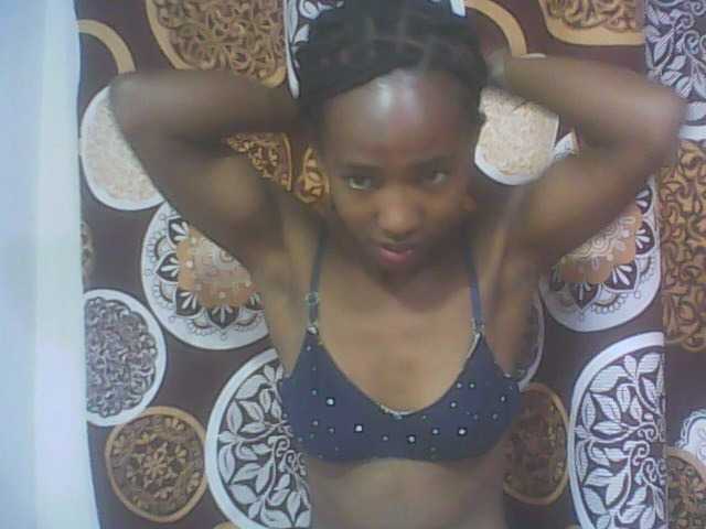 sexy-sarah's BongaCams show and profile