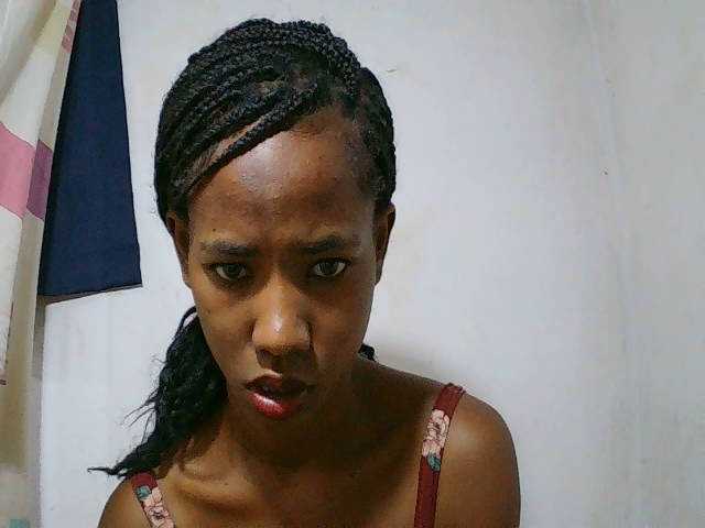 sexy-sarah's BongaCams show and profile