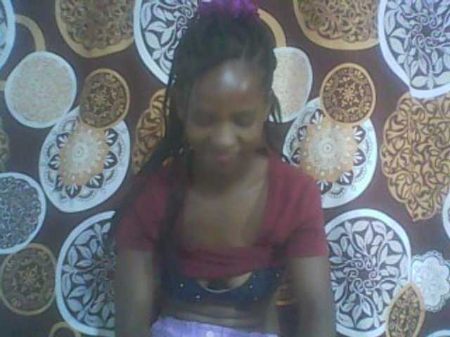 sexy-sarah's BongaCams show and profile