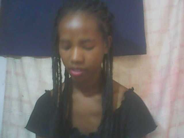 sexy-sarah's BongaCams show and profile