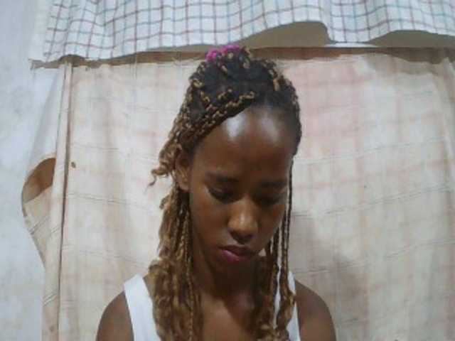 sexy-sarah's BongaCams show and profile