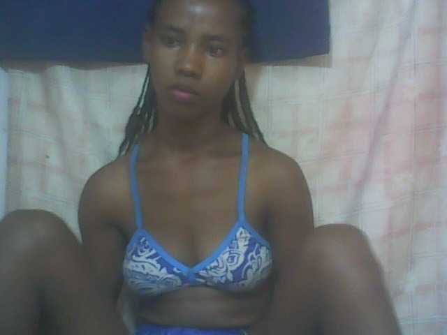 sexy-sarah's BongaCams show and profile