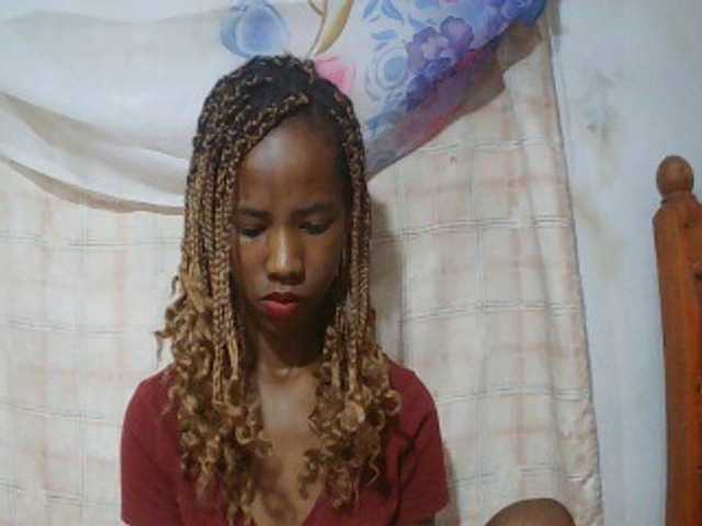 sexy-sarah's BongaCams show and profile