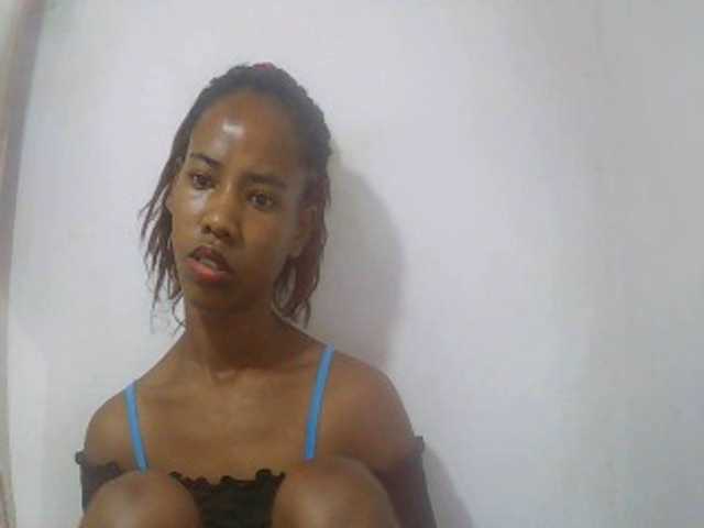 sexy-sarah's BongaCams show and profile