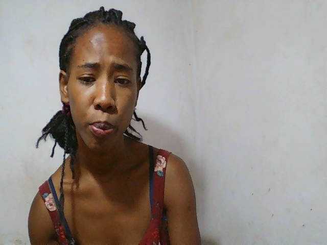 sexy-sarah's BongaCams show and profile