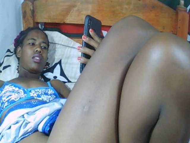 sexy-sarah's BongaCams show and profile