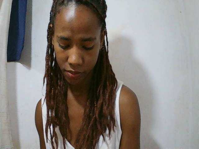 sexy-sarah's BongaCams show and profile