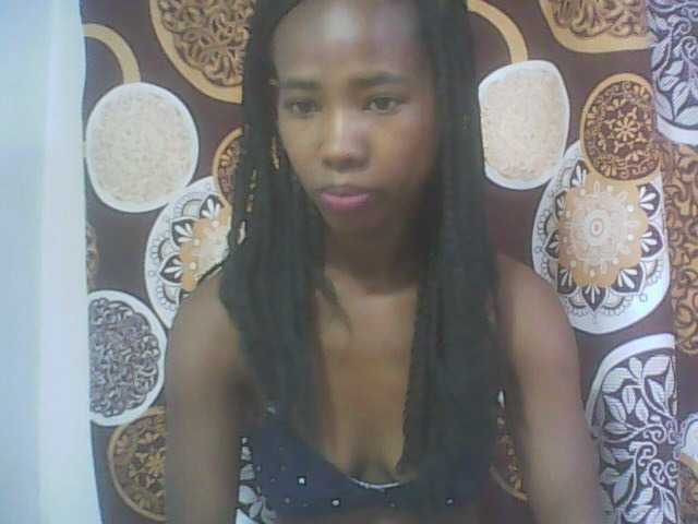 sexy-sarah's BongaCams show and profile