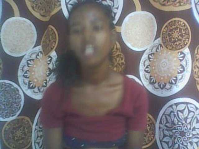 sexy-sarah's BongaCams show and profile