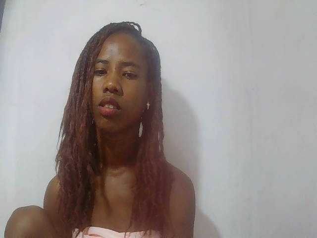 sexy-sarah's BongaCams show and profile