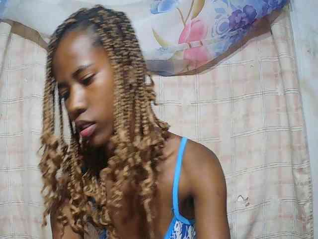 Sexy-Sarah Sexy-Sarah