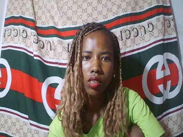 Sexy-Sarah Sexy-Sarah