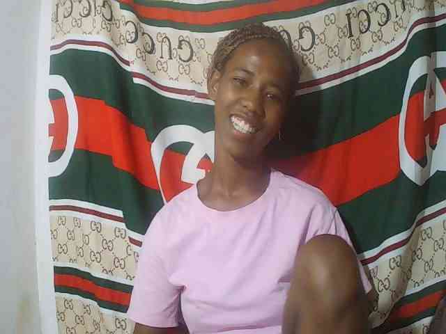 Sexy-Sarah Live Webcam on BongaCams