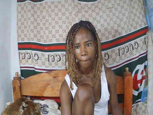 Sexy-Sarah Live Webcam on BongaCams