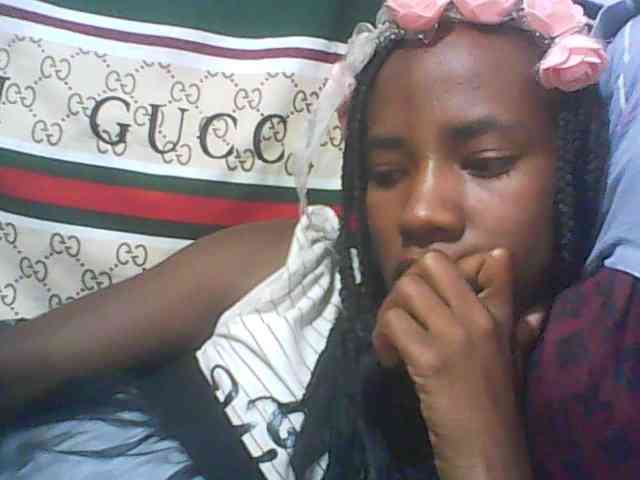 Sexy-Sarah Sexy-Sarah