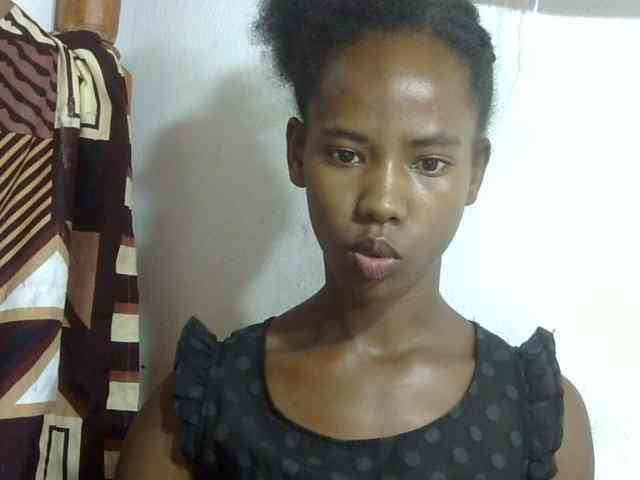 Sexy-Sarah Sexy-Sarah