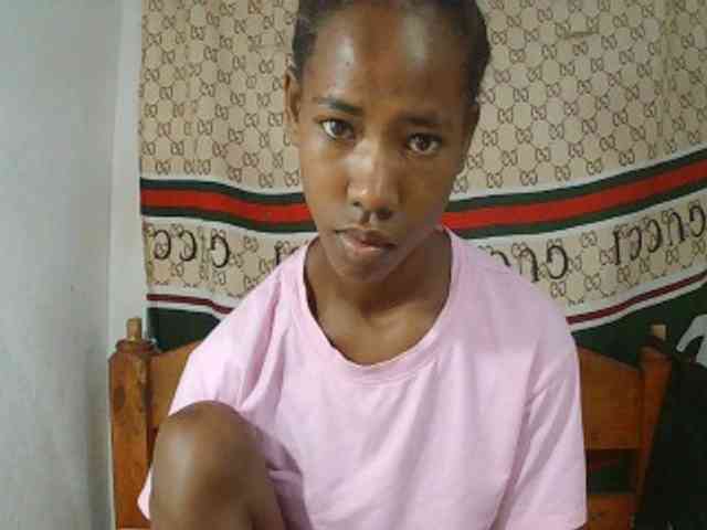 Sexy-Sarah Sexy-Sarah